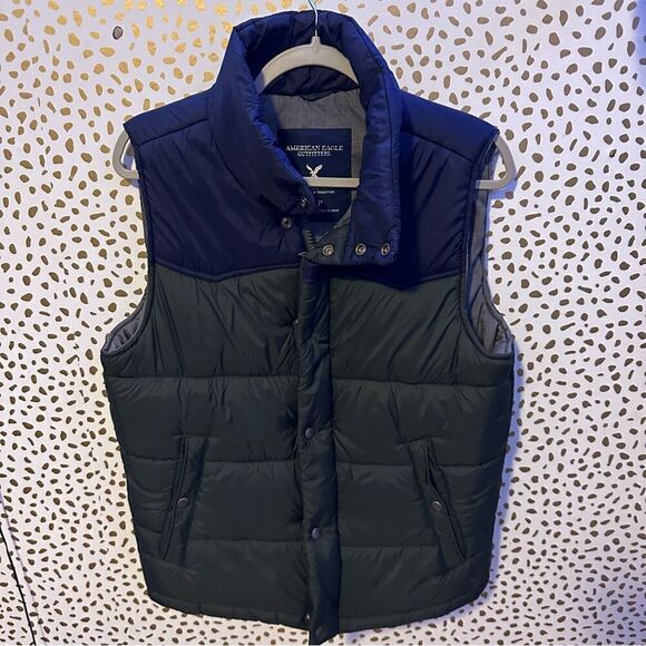 American Eagle puffer vest size small - Picture 1 of 5